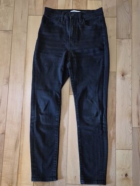 OAK + FORT Women's Size 26 Black High-Waist Cropped Jeans